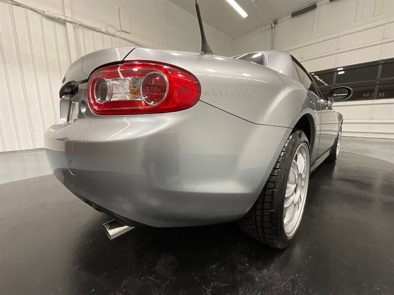 2011 Mazda MX-5 Miata Grand Touring Convertible Hard Top /  37,000 MILES  / Leather Heated Seats - Photo 37 - Gladstone, OR 97027