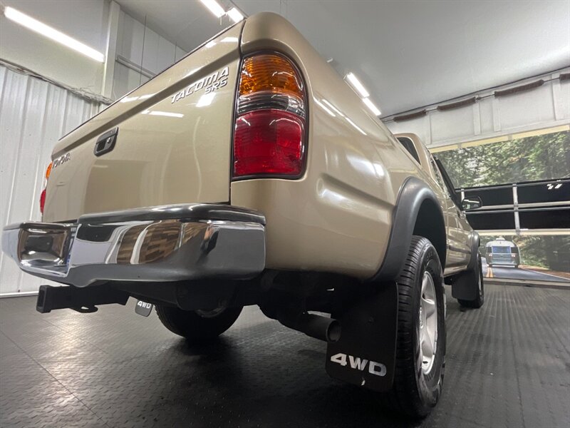 2004 Toyota Tacoma SR5 4X4 / 2.7L 4Cyl / SUPER CLEAN / 101,000 MILES   - Photo 11 - Gladstone, OR 97027