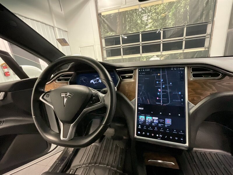 2018 Tesla Model X 75D Sport Utility AWD / 3RD SEAT/ FULL  AUTO PILOT  22 " Black Turbine Wheels / Full Self Driving Downloaded / Bucket Seats / 39,000 MILES - Photo 13 - Gladstone, OR 97027