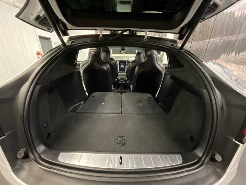 2018 Tesla Model X 75D Sport Utility AWD / 3RD SEAT/ FULL  AUTO PILOT  22 " Black Turbine Wheels / Full Self Driving Downloaded / Bucket Seats / 39,000 MILES - Photo 24 - Gladstone, OR 97027