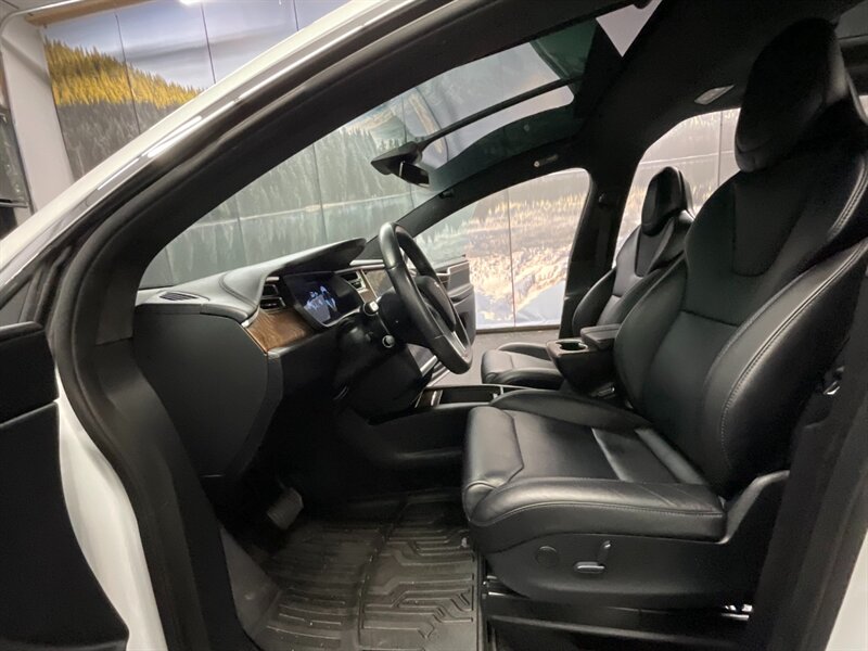 2018 Tesla Model X 75D Sport Utility AWD / 3RD SEAT/ FULL  AUTO PILOT  22 " Black Turbine Wheels / Full Self Driving Downloaded / Bucket Seats / 39,000 MILES - Photo 15 - Gladstone, OR 97027