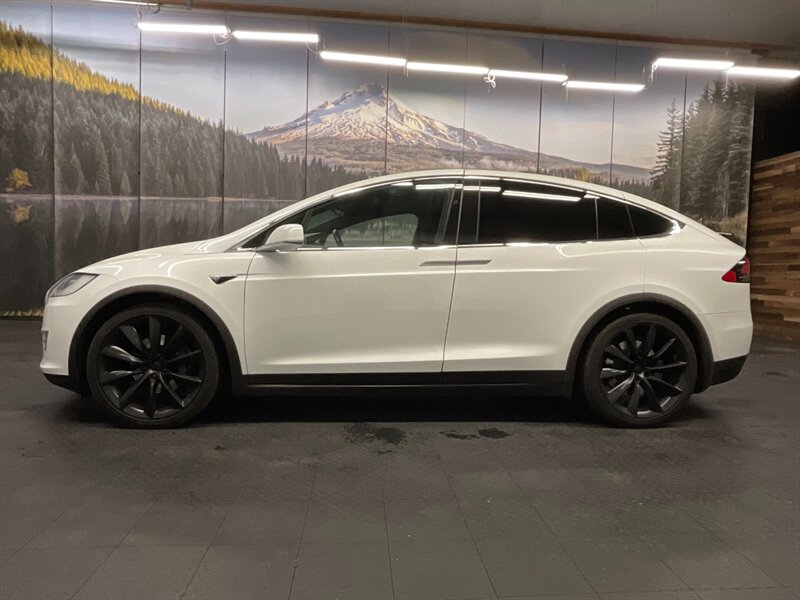 2018 Tesla Model X 75D Sport Utility AWD / 3RD SEAT/ FULL  AUTO PILOT  22 " Black Turbine Wheels / Full Self Driving Downloaded / Bucket Seats / 39,000 MILES - Photo 3 - Gladstone, OR 97027