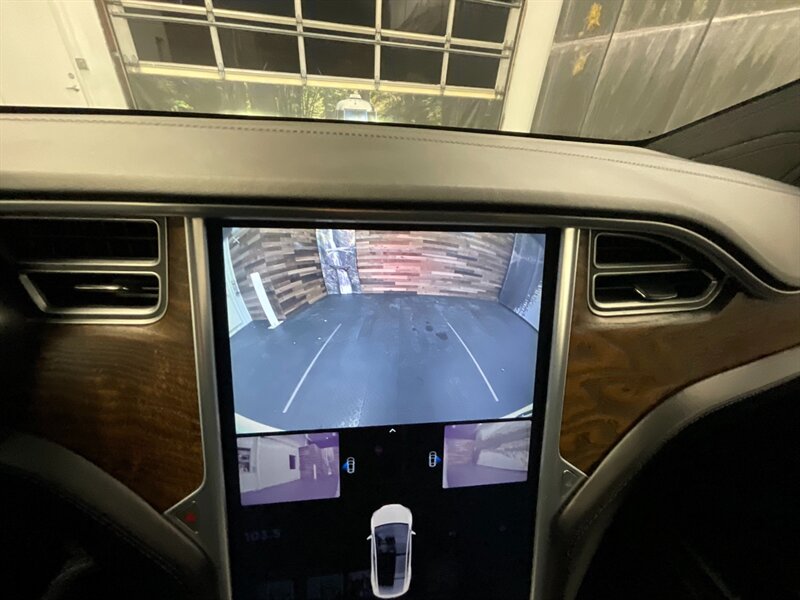 2018 Tesla Model X 75D Sport Utility AWD / 3RD SEAT/ FULL  AUTO PILOT  22 " Black Turbine Wheels / Full Self Driving Downloaded / Bucket Seats / 39,000 MILES - Photo 21 - Gladstone, OR 97027