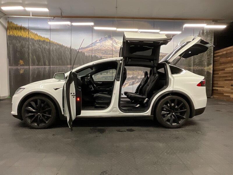 2018 Tesla Model X 75D Sport Utility AWD / 3RD SEAT/ FULL  AUTO PILOT  22 " Black Turbine Wheels / Full Self Driving Downloaded / Bucket Seats / 39,000 MILES - Photo 9 - Gladstone, OR 97027