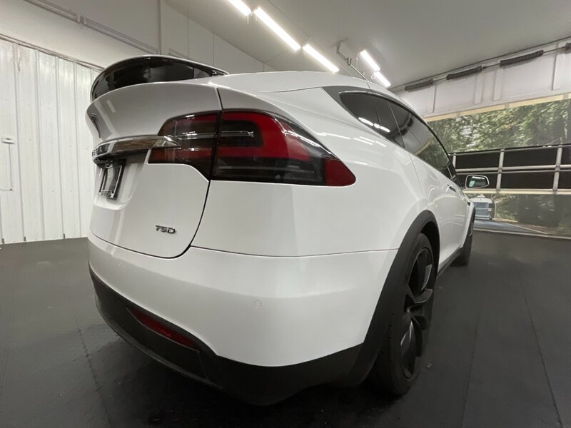 2018 Tesla Model X 75D Sport Utility AWD / 3RD SEAT/ FULL  AUTO PILOT  22 " Black Turbine Wheels / Full Self Driving Downloaded / Bucket Seats / 39,000 MILES - Photo 29 - Gladstone, OR 97027