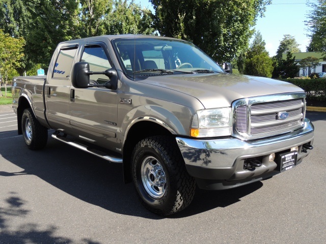 2002 Ford F-250 Super Duty Lariat / 4X4 / 7.3L TURBO DIESEL   - Photo 2 - Portland, OR 97217