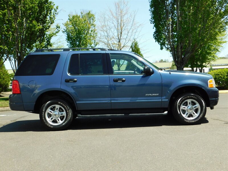 2004 Ford Explorer XLT / 4X4 / 1-OWNER / LOW MILES   - Photo 4 - Portland, OR 97217