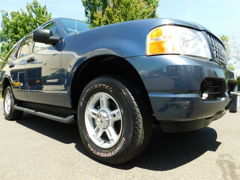 2004 Ford Explorer XLT / 4X4 / 1-OWNER / LOW MILES   - Photo 10 - Portland, OR 97217