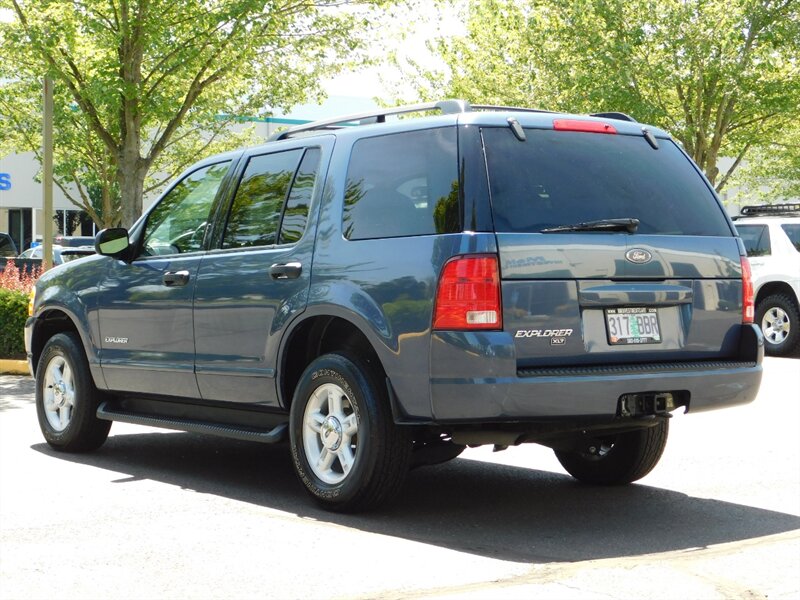 2004 Ford Explorer XLT / 4X4 / 1-OWNER / LOW MILES 2004 Ford Explorer Xlt Towing Capacity