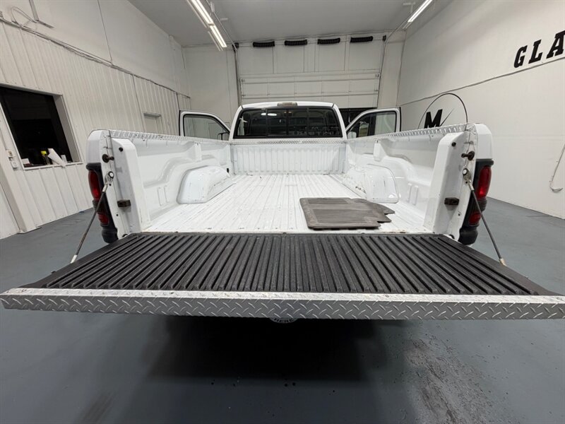 1994 Dodge Ram 3500 Laramie SLT Regular Cab DUALLY 8.0L V10 74K / 5SPD  /BRAND NEW TIRES - Photo 11 - Gladstone, OR 97027