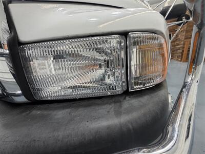 1994 Dodge Ram 3500 Laramie SLT Regular Cab DUALLY 8.0L V10 74K / 5SPD  /BRAND NEW TIRES - Photo 27 - Gladstone, OR 97027