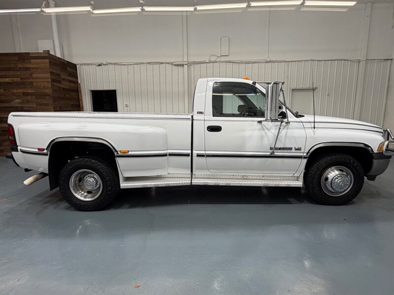 1994 Dodge Ram 3500 Laramie SLT Regular Cab DUALLY 8.0L V10 74K / 5SPD  /BRAND NEW TIRES - Photo 4 - Gladstone, OR 97027