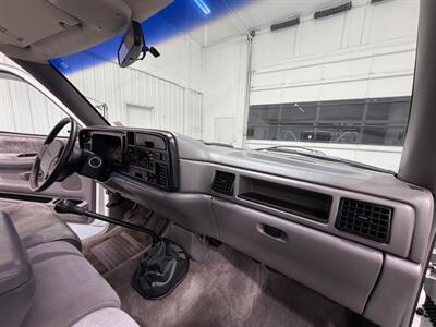 1994 Dodge Ram 3500 Laramie SLT Regular Cab DUALLY 8.0L V10 74K / 5SPD  /BRAND NEW TIRES - Photo 14 - Gladstone, OR 97027