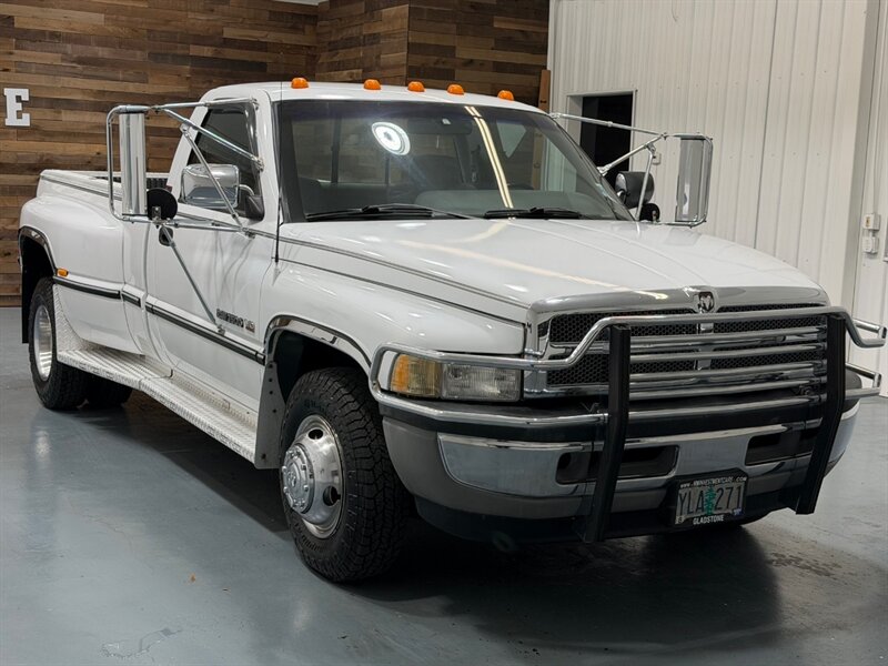 1994 Dodge Ram 3500 Laramie SLT Regular Cab DUALLY 8.0L V10 74K / 5SPD  /BRAND NEW TIRES - Photo 2 - Gladstone, OR 97027