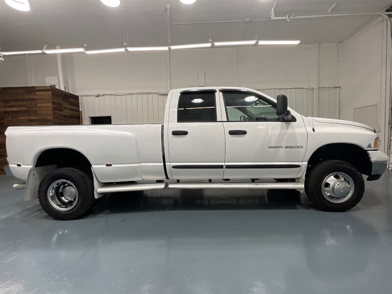 2005 Dodge Ram 3500 SLT 4X4 / 5.9L DIESEL / DUALLY / 6 SPEED MANUAL / LOCAL TRUCK / ZERO RUST - Photo 4 - Gladstone, OR 97027