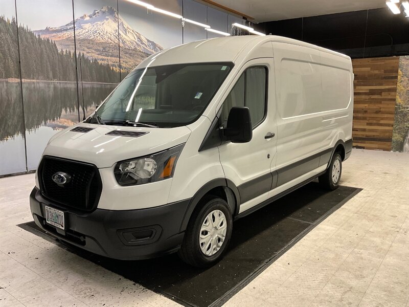 2021 Ford Transit Cargo Van 150 / 3.5L V6 / Medium Roof 148 " WB  / 1-OWNER / Backup Camera / Leather Seats - Photo 1 - Gladstone, OR 97027