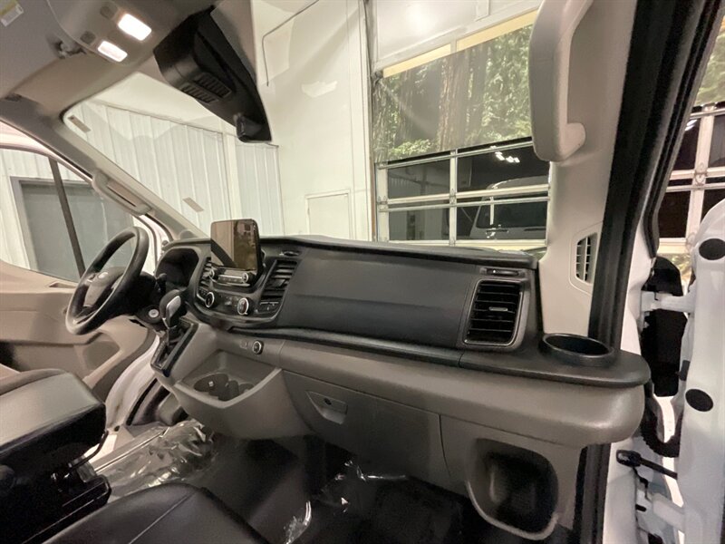 2021 Ford Transit Cargo Van 150 / 3.5L V6 / Medium Roof 148 " WB  / 1-OWNER / Backup Camera / Leather Seats - Photo 18 - Gladstone, OR 97027