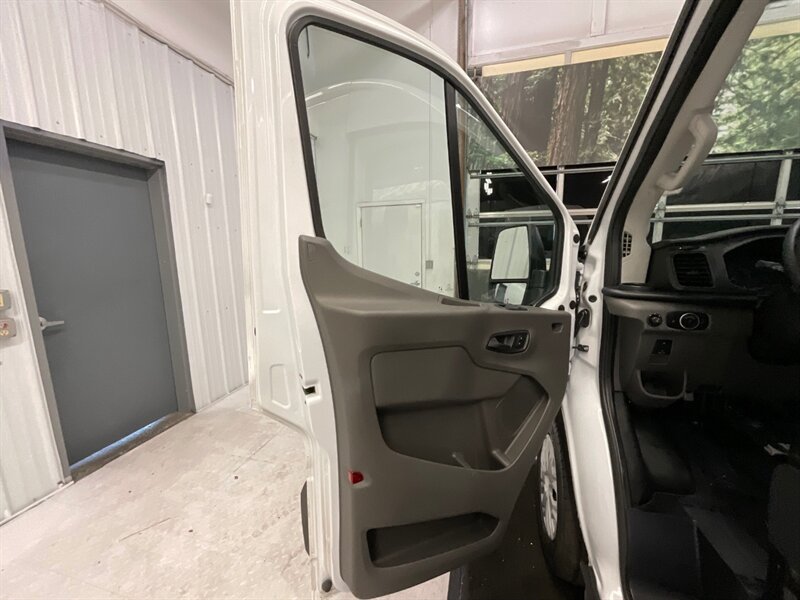 2021 Ford Transit Cargo Van 150 / 3.5L V6 / Medium Roof 148 " WB  / 1-OWNER / Backup Camera / Leather Seats - Photo 30 - Gladstone, OR 97027