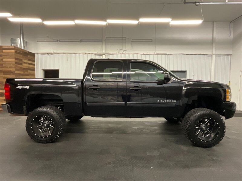 2013 Chevrolet Silverado 1500 LTZ Crew Cab 4X4 / 6  LIFTED w/ 35 INC MUD TIRES & 20 INC WHEELS / LOADED / LOCAL - Photo 4 - Gladstone, OR 97027