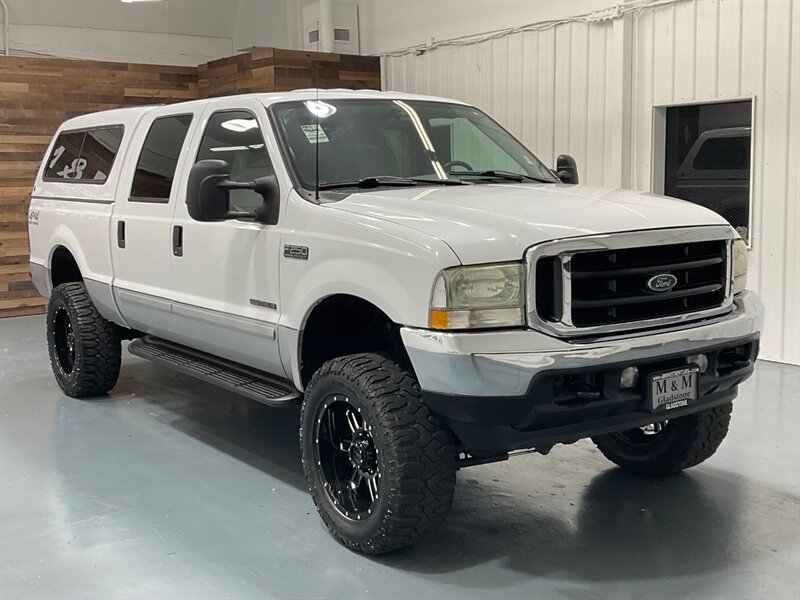 2002 Ford F-250 Lariat 4X4 / 7.3L DIESEL / 6-Speed Manual/ 1-OWNER  / ZERO RUST / LOW MILES - Photo 2 - Gladstone, OR 97027