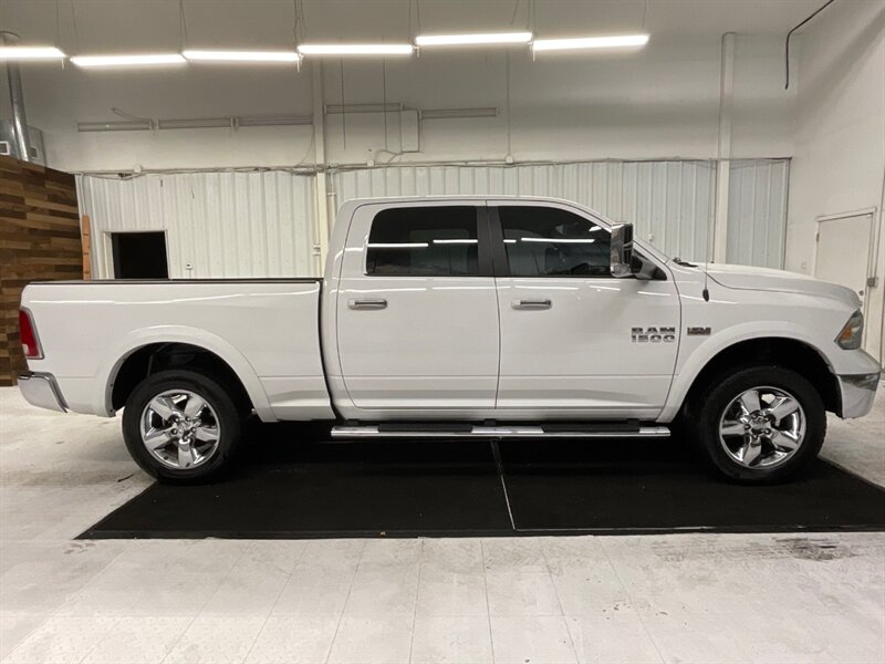 2015 RAM 1500 Laramie Crew Cab 4X4 / 5.7L HEMI / 78,000 MILES  / Leather & Heated seats - Photo 4 - Gladstone, OR 97027