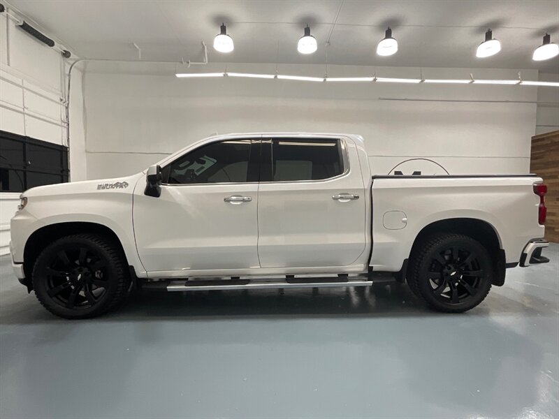2019 Chevrolet Silverado 1500 High Country Crew Cab 4X4/ 5.3L V8 / NEW TIRES / LOCAL TRUCK w. ZERO RUST / Sunroof / Leather / 87K Miles - Photo 3 - Gladstone, OR 97027