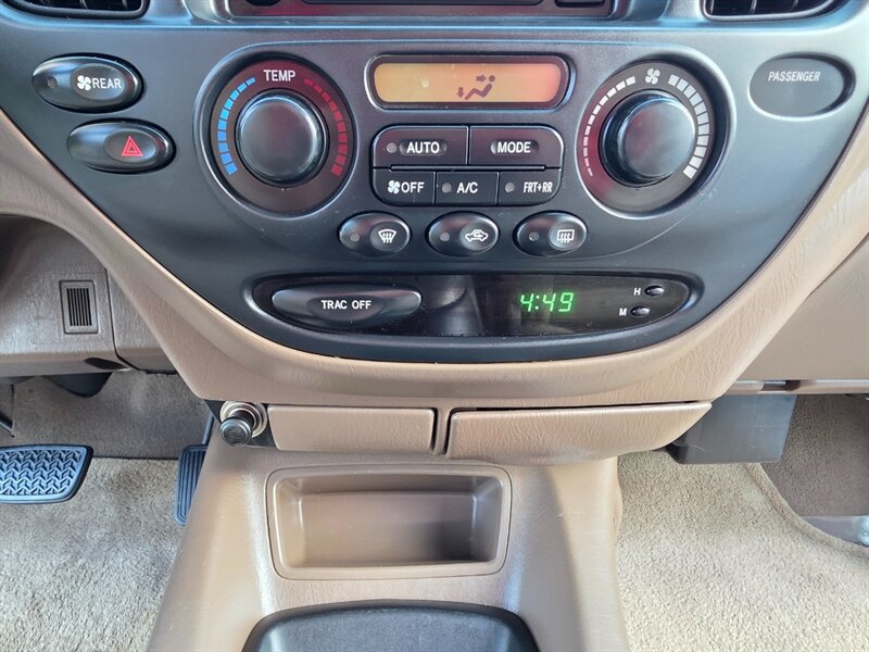 2001 Toyota Sequoia V8 4.7L / 3RD SEAT / NEW TIMING BELT / LIFTED / NEW WHEELS / NEW TIRES / LOW MILES - Photo 34 - Portland, OR 97217