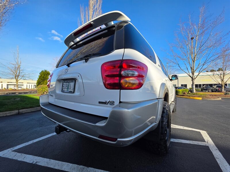 2001 Toyota Sequoia V8 4.7L / 3RD SEAT / NEW TIMING BELT / LIFTED / NEW WHEELS / NEW TIRES / LOW MILES - Photo 12 - Portland, OR 97217