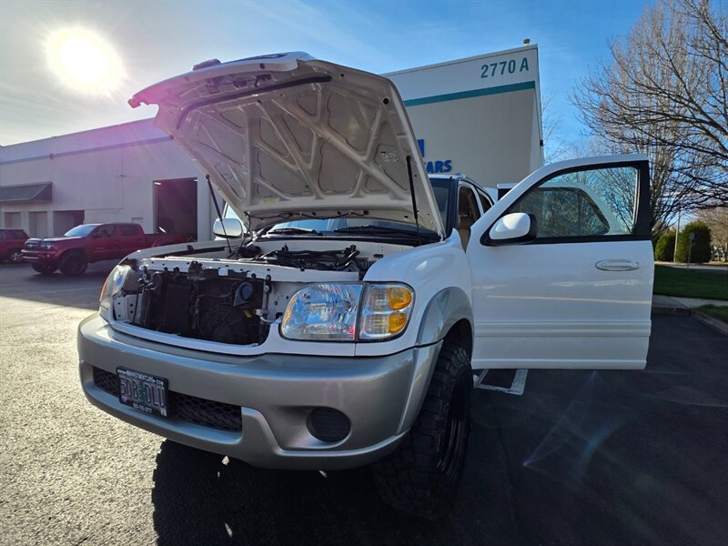 2001 Toyota Sequoia V8 4.7L / 3RD SEAT / NEW TIMING BELT / LIFTED / NEW WHEELS / NEW TIRES / LOW MILES - Photo 25 - Portland, OR 97217
