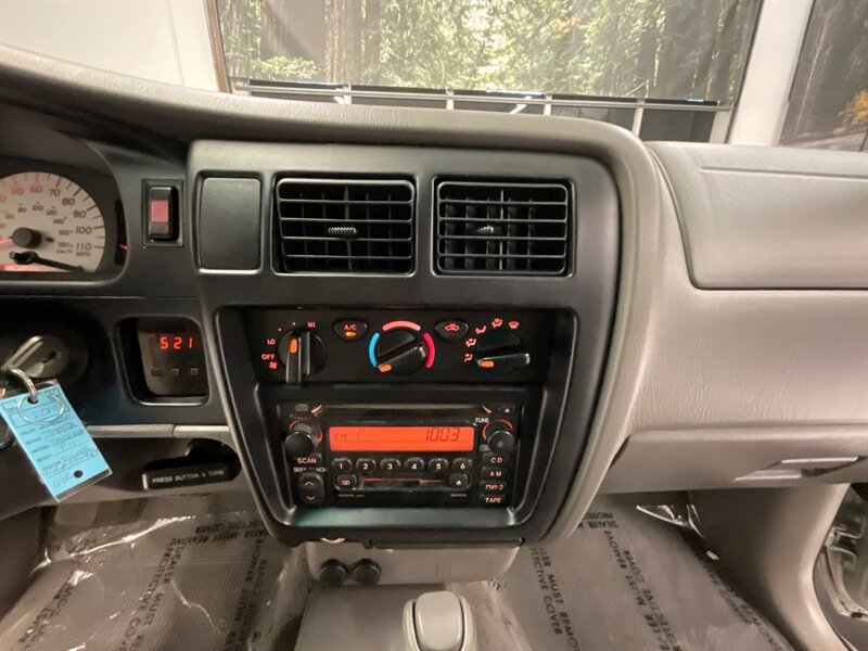 2004 Toyota Tacoma PreRunner V6 TRD OFF ROAD / Double Cab / 117K MILE  / RUST FREE TRUCK / E-LOCKER / 117,000 MILES / TIMING BELT DONE - Photo 19 - Gladstone, OR 97027