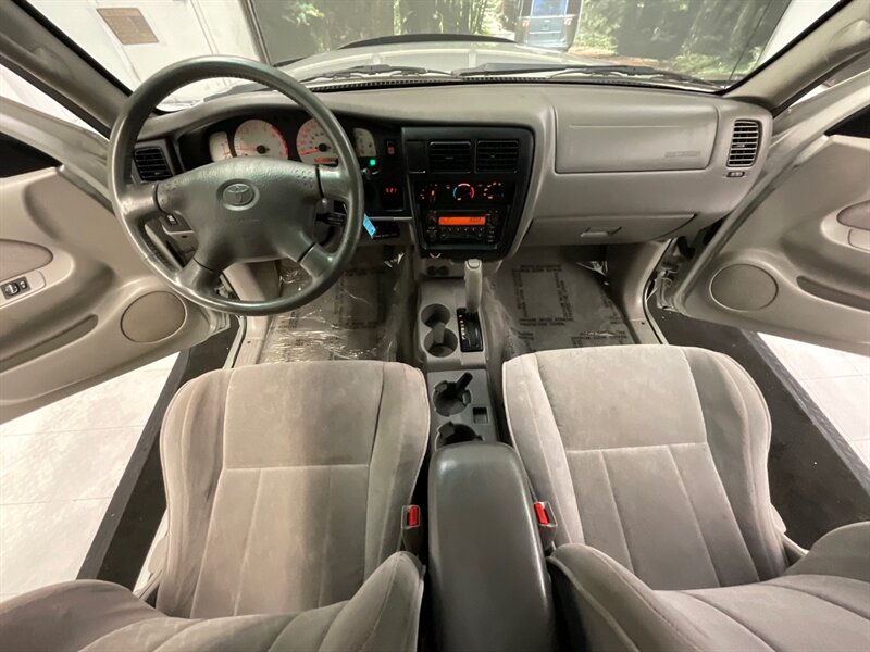 2004 Toyota Tacoma PreRunner V6 TRD OFF ROAD / Double Cab / 117K MILE  / RUST FREE TRUCK / E-LOCKER / 117,000 MILES / TIMING BELT DONE - Photo 17 - Gladstone, OR 97027