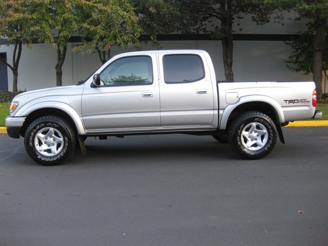 2004 Toyota Tacoma V6, 4x4, Crew Cab,1-Owner, Low miles   - Photo 2 - Portland, OR 97217