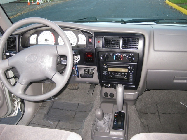 2004 Toyota Tacoma V6, 4x4, Crew Cab,1-Owner, Low miles   - Photo 24 - Portland, OR 97217