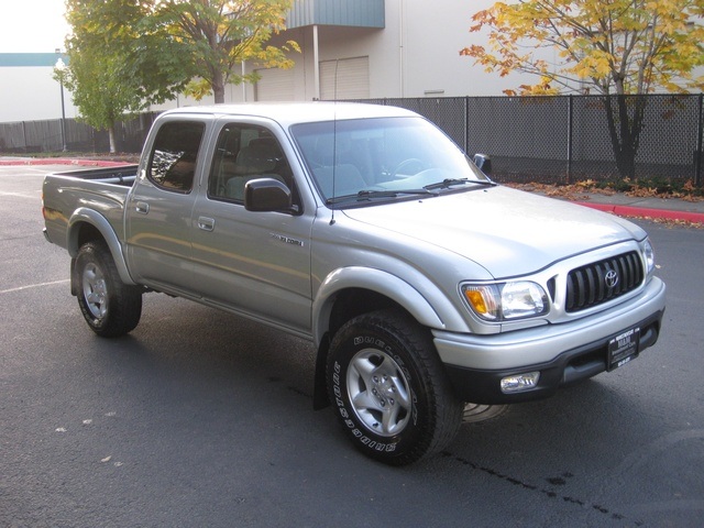 2004 Toyota Tacoma V6, 4x4, Crew Cab,1-Owner, Low miles   - Photo 9 - Portland, OR 97217