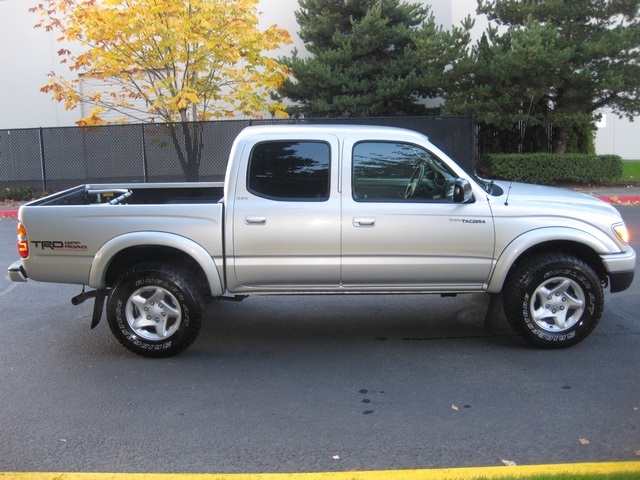 2004 Toyota Tacoma V6, 4x4, Crew Cab,1-Owner, Low miles   - Photo 8 - Portland, OR 97217