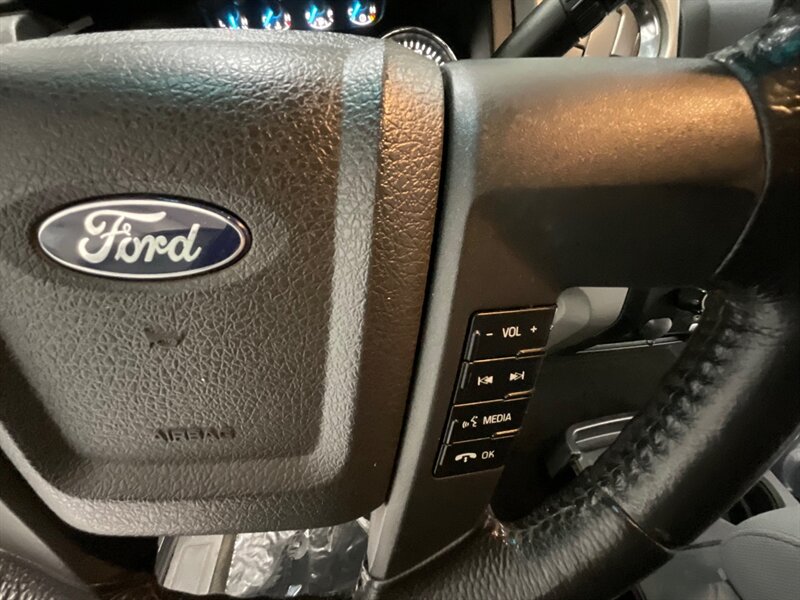 2013 Ford F-150 XLT Super Crew 4X4 / 5.0L V8 / ONLY 84,000 MILES  / RUST FREE TRUCK / 4X4 / V8 5.0L / 84K MILES - Photo 42 - Gladstone, OR 97027