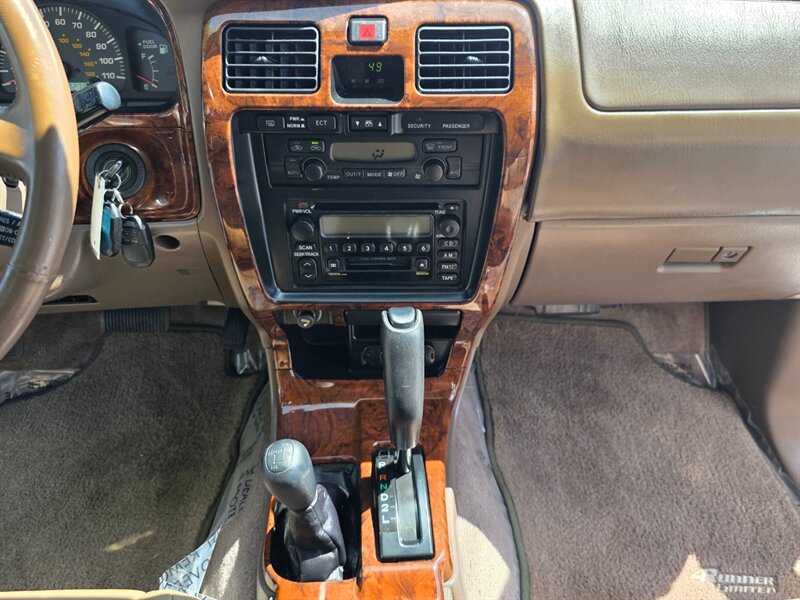 2000 Toyota 4Runner Limited 4X4 / V6 3.4 L / NEW TIMING BELT + WATER PUMP / NEW LIFT /NEW WHEELS / NEW TIRES / LEATHER / 147K MILES ONLY - Photo 48 - Portland, OR 97217