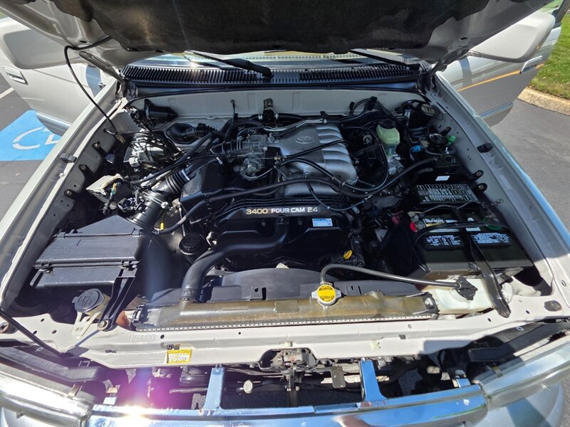 2000 Toyota 4Runner Limited 4X4 / V6 3.4 L / NEW TIMING BELT + WATER PUMP / NEW LIFT /NEW WHEELS / NEW TIRES / LEATHER / 147K MILES ONLY - Photo 30 - Portland, OR 97217