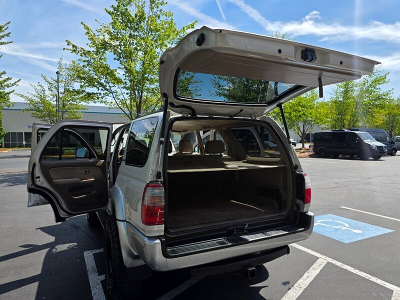 2000 Toyota 4Runner Limited 4X4 / V6 3.4 L / NEW TIMING BELT + WATER PUMP / NEW LIFT /NEW WHEELS / NEW TIRES / LEATHER / 147K MILES ONLY - Photo 27 - Portland, OR 97217