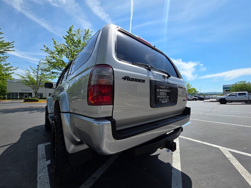 2000 Toyota 4Runner Limited 4X4 / V6 3.4 L / NEW TIMING BELT + WATER PUMP / NEW LIFT /NEW WHEELS / NEW TIRES / LEATHER / 147K MILES ONLY - Photo 11 - Portland, OR 97217