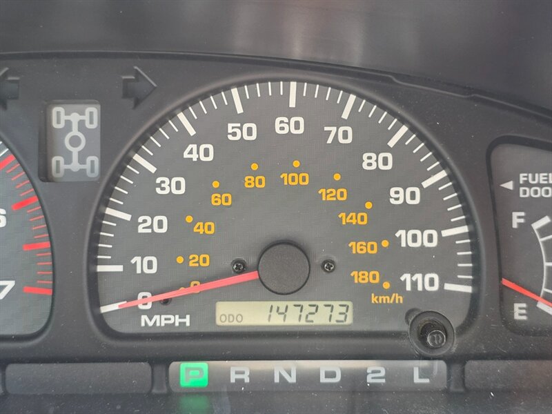 2000 Toyota 4Runner Limited 4X4 / V6 3.4 L / NEW TIMING BELT + WATER PUMP / NEW LIFT /NEW WHEELS / NEW TIRES / LEATHER / 147K MILES ONLY - Photo 23 - Portland, OR 97217