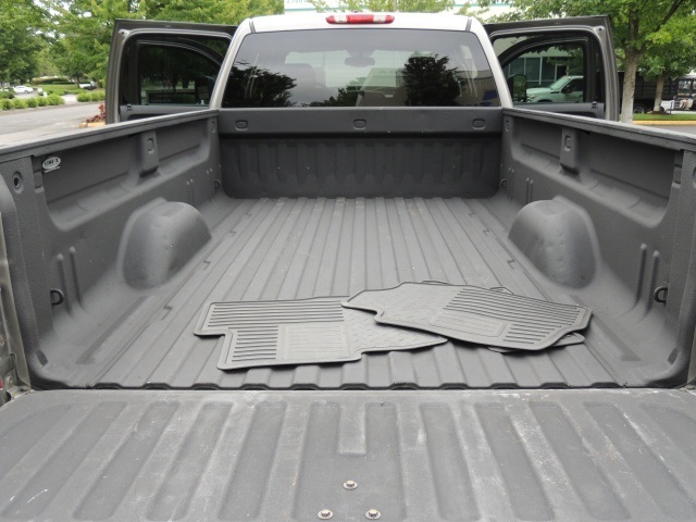 2007 Chevrolet Silverado 3500 LT / 4X4 / 6.6L DURAMAX DIESEL / LongBed / LIFTED   - Photo 13 - Portland, OR 97217