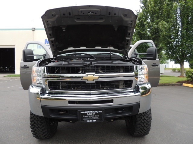 2007 Chevrolet Silverado 3500 LT / 4X4 / 6.6L DURAMAX DIESEL / LongBed / LIFTED   - Photo 17 - Portland, OR 97217