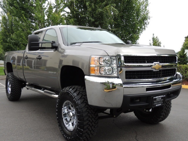 2007 Chevrolet Silverado 3500 LT / 4X4 / 6.6L DURAMAX DIESEL / LongBed / LIFTED   - Photo 2 - Portland, OR 97217