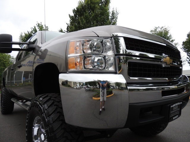 2007 Chevrolet Silverado 3500 LT / 4X4 / 6.6L DURAMAX DIESEL / LongBed / LIFTED   - Photo 8 - Portland, OR 97217