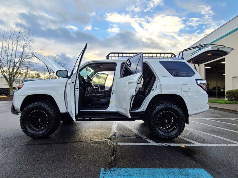 2018 Toyota 4Runner 4X4 V6 / UPGRADES / LADDER / BULL BAR / LIFTED  / LED's / NEW WHEELS + TIRES / 1-OWNER - Photo 23 - Portland, OR 97217