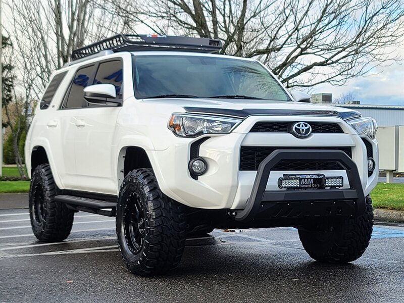 2018 Toyota 4Runner 4X4 V6 / UPGRADES / LADDER / BULL BAR / LIFTED  / LED's / NEW WHEELS + TIRES / 1-OWNER - Photo 66 - Portland, OR 97217