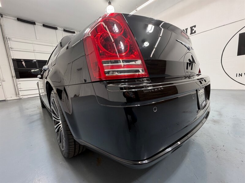 2010 Chrysler 300 Series 300 S V8 Sunroof / Navigation / Leather /1-OWNER / LOCAL CAR - Photo 52 - Gladstone, OR 97027