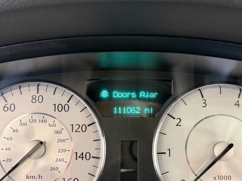 2010 Chrysler 300 Series 300 S V8 Sunroof / Navigation / Leather /1-OWNER / LOCAL CAR - Photo 47 - Gladstone, OR 97027