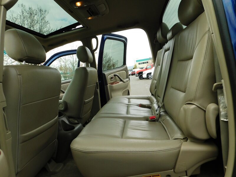 2006 Toyota Tundra Limited Double Cab 4X4 / Leather / 1-OWNER/ CLEAN   - Photo 11 - Portland, OR 97217